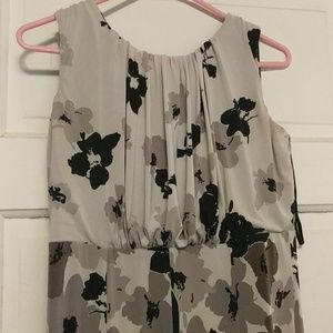 Jones Wear sleeveless floral dress size 6